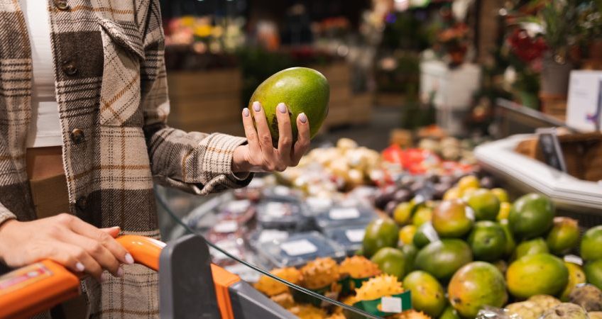 Frutta esotica al supermercato